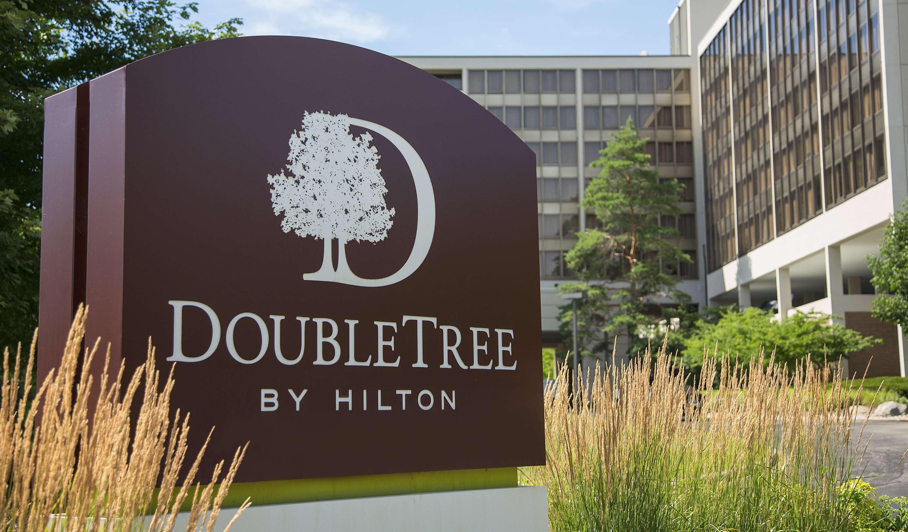 Отель Doubletree By Hilton Chicago - Ок-Брук Экстерьер фото